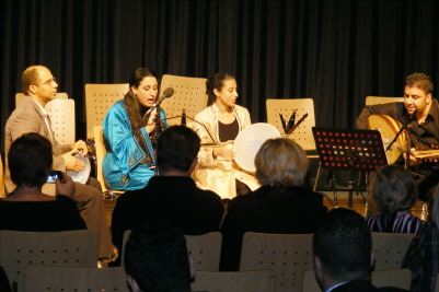 der Maghrebinische  Mütterverein  Oumelbanine e.V.  zu einem Musikalischen Abend ein. Regionen Marokkos